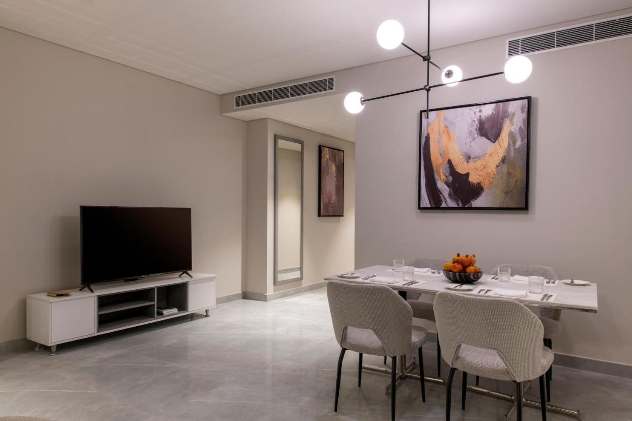 Steigenberger Residence Doha Dış mekan fotoğraf A living room in a typical apartment