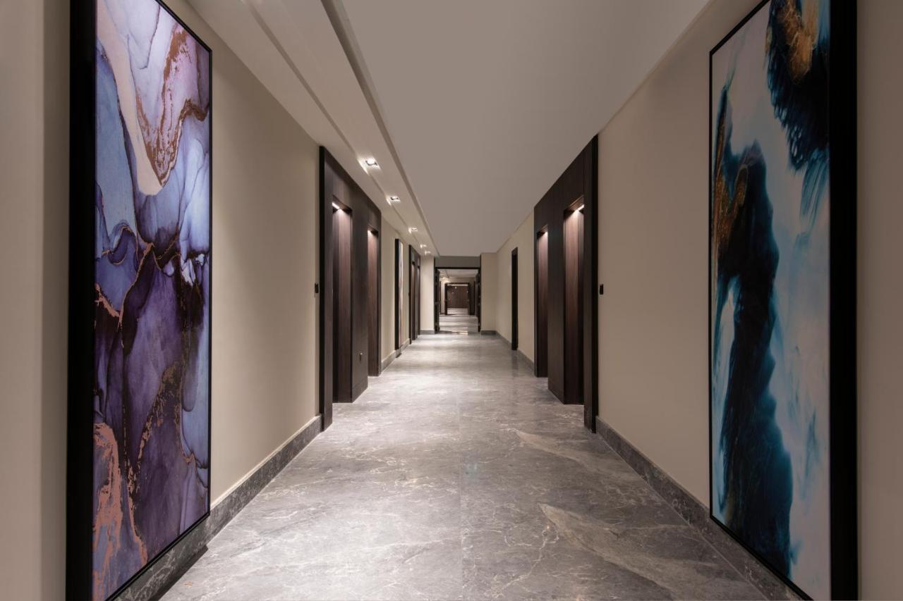 Steigenberger Residence Doha Dış mekan fotoğraf A corridor at the hotel